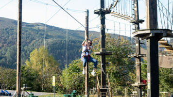 Entrada de día completo al parque Cabuerniaventura + Pizza + Refresco + Partida de paintball bolas