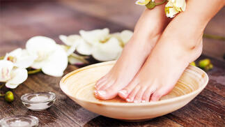 Pedicura SPA semipermanente con Spa y masaje reflexológico